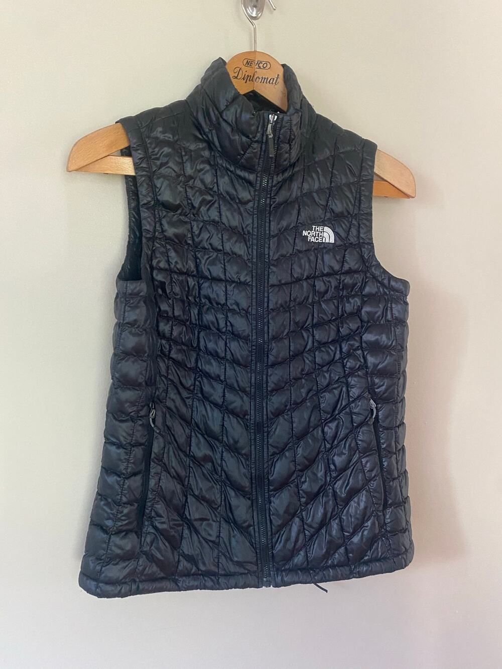 EUC TNF The North Face Thermoball Puff Vest Womens Small Petite S/P Black
